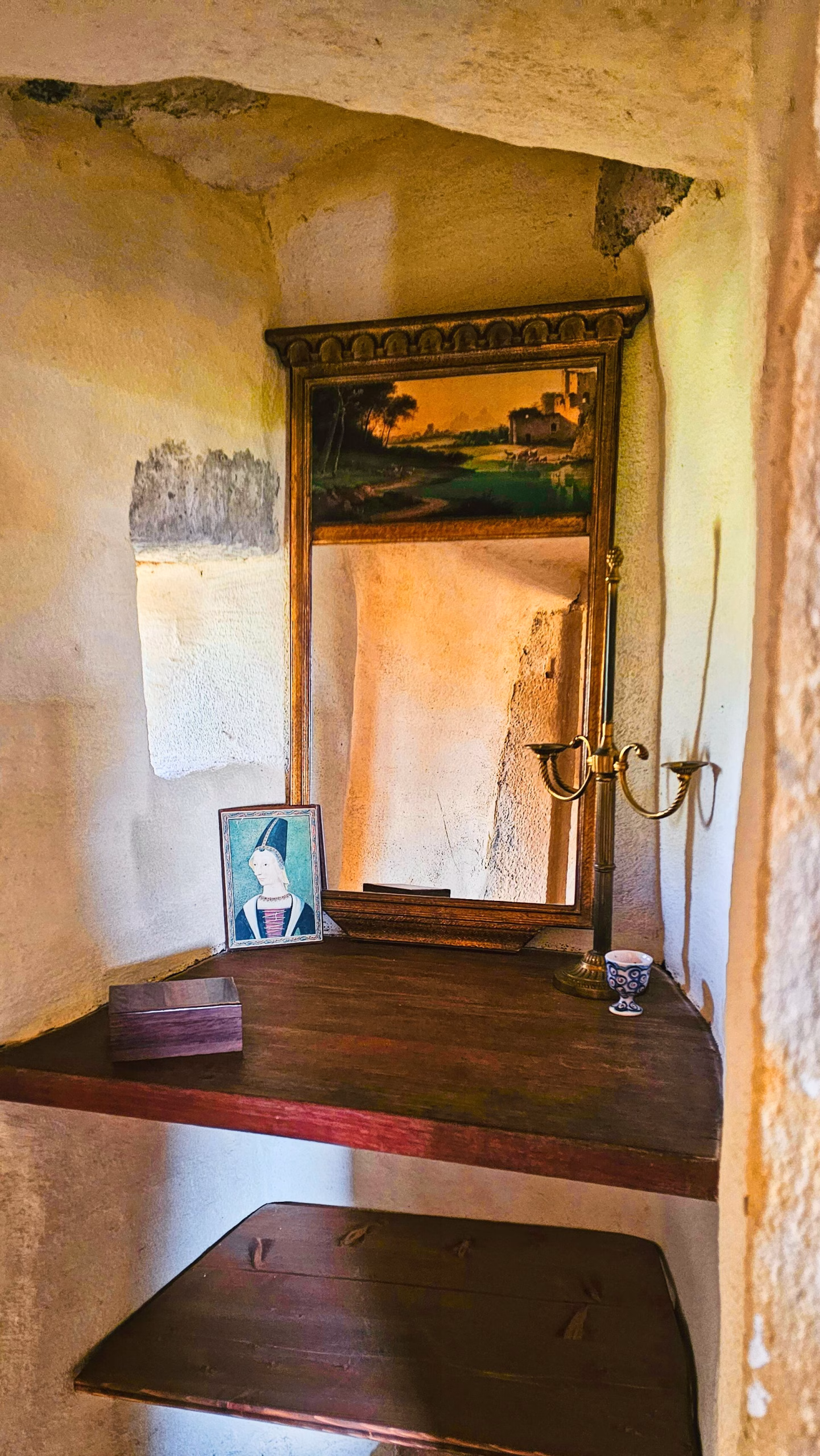 suite des demoiselles chateau de mezerville chambre d'hôtes  détails Aude