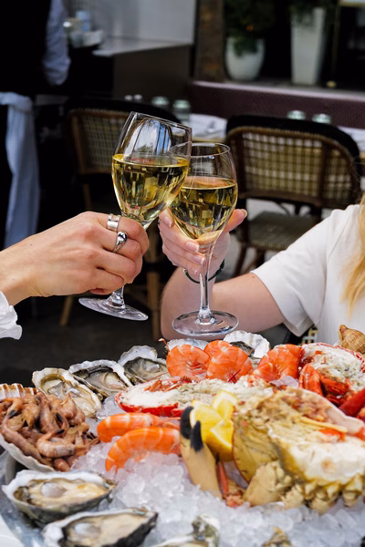Toast avec fruits de mer.