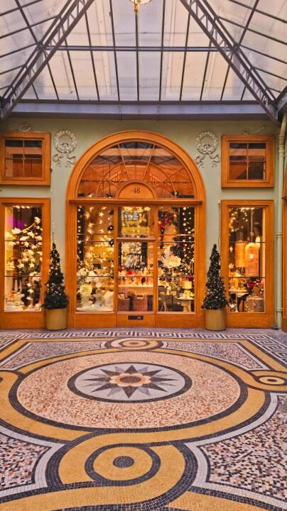 Entrée décorée pour Noël