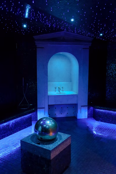 Saint-Valentin à Versailles : une escapade d'exception au Waldorf Astoria Trianon Palace 10 Shooting Novembre 2025 11 1