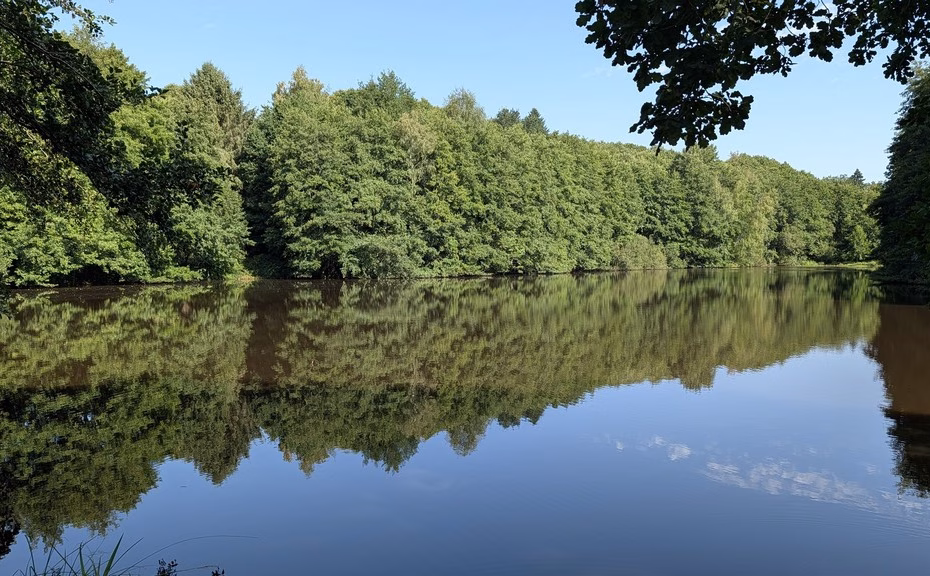 lac autour du village vacances Haute-Vienne